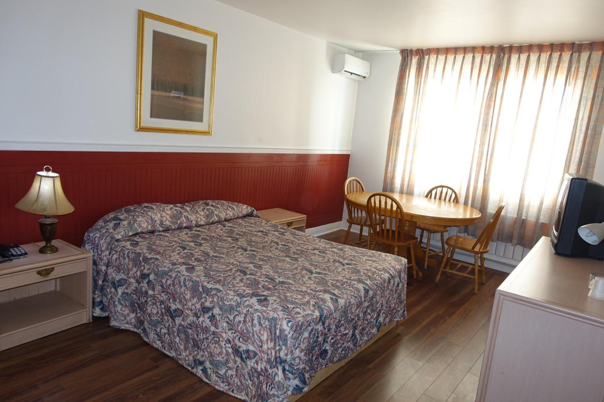 Motel Pierre มอนทรีอัล ห้อง รูปภาพ